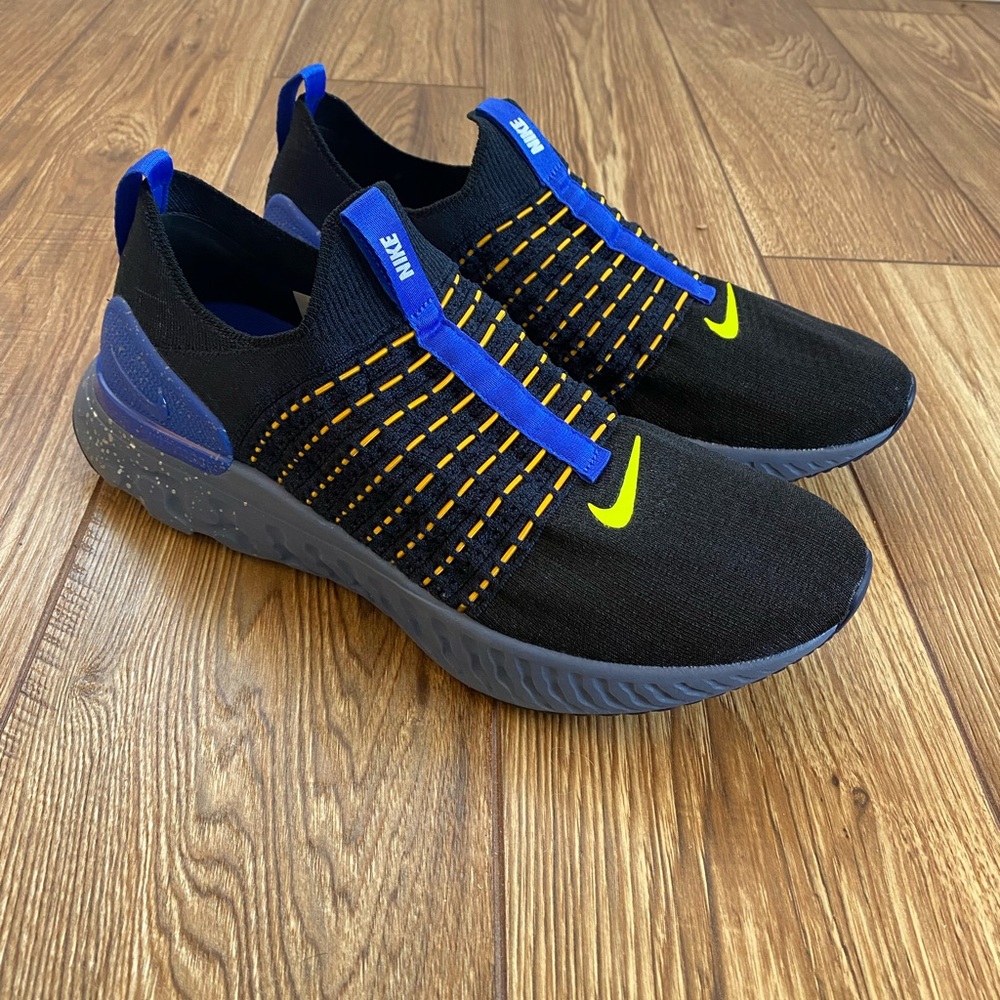 Nike React Phantom Run Flyknit 2 Shoes Sneakers Black Gray Men's 11 NEW - Picture 3 of 8